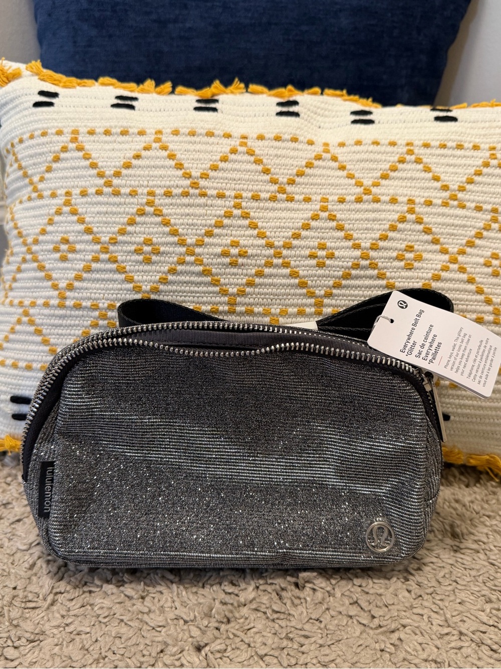 lululemon Everywhere Belt Bag GLITTER